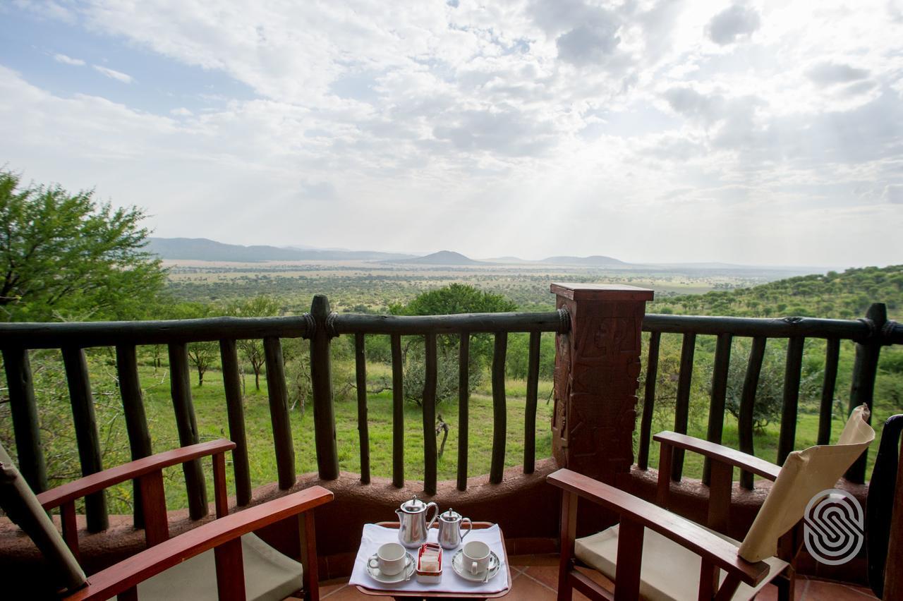 Serengeti Serena Safari Lodge מראה חיצוני תמונה